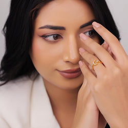 KAYA Aura Curve Ring