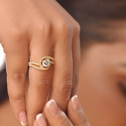 KAYA Golden Orbit Ring